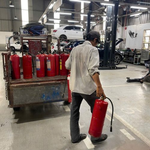PCCC Ngọc Dũng nhận Nạp sạc tất cả các loại bình PCCC và giao hàng tận nơi cho khách hàng tại Bình Dương